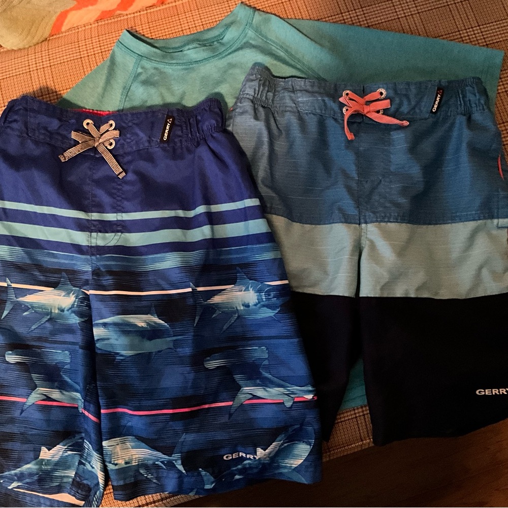 SET Sz 10-12 Swim Trunks & Rash Guard Swimsuits + RashGuard Size 10-12